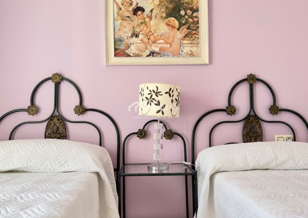 Chalet pareado · Alquiler a largo plazo ·