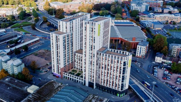 Upper Deluxe with City View 1 bedroom apartment - Photo 1