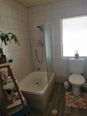 This tidy and low-maintenance home at 2 Sudbury Court offers comfortable living in a quiet, well-kept neighbourhood. - Photo 1