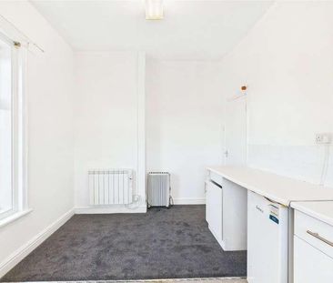 Parrin Lane, Eccles, Manchester, Greater Manchester, M30 - Photo 6