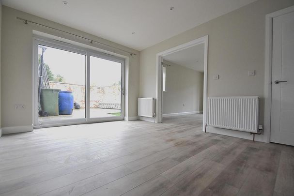 3 bedroom detached house to rent - Photo 1