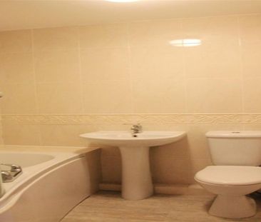 2 bedroom property to rent - Photo 4