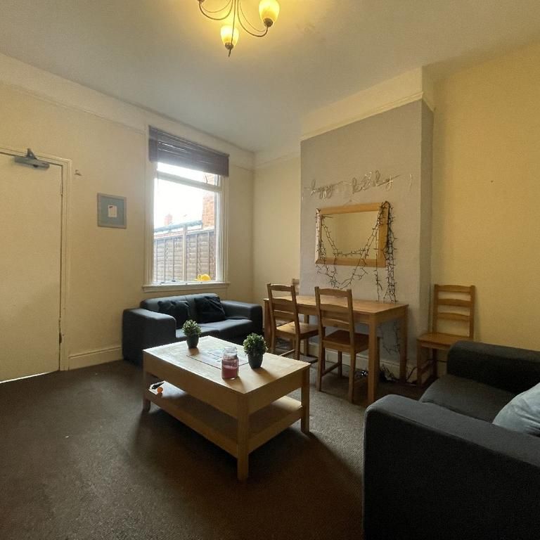 3 bedroom house to rent - Photo 1