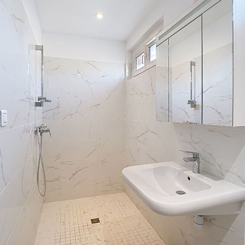 Maison de ville 2 pièces entièrement rénovée - Photo 1