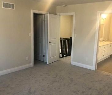 For Lease - 295 Chokecherry Crescent, Waterloo, Ontario - Photo 2
