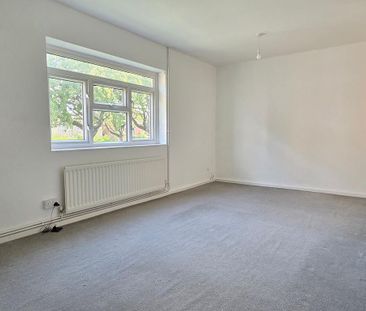 3 bedroom end of terrace house to rent - Photo 4