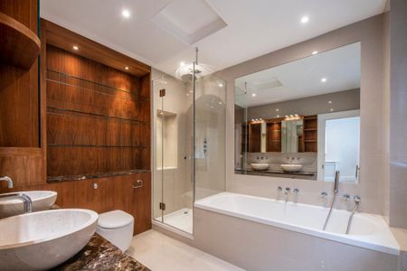 5 bedroom semi-detached house to rent - Photo 5