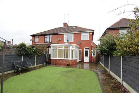 3 bedroom semi-detached house to rent - Photo 5