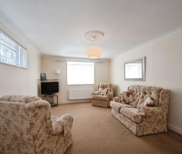 Maralyn Avenue, Waterlooville - Photo 3