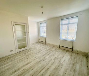 Trafalgar Road, Twickenham, TW2 - Photo 1