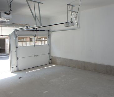 For Lease - 25 Amherst Circle, Vaughan, Ontario - Photo 1