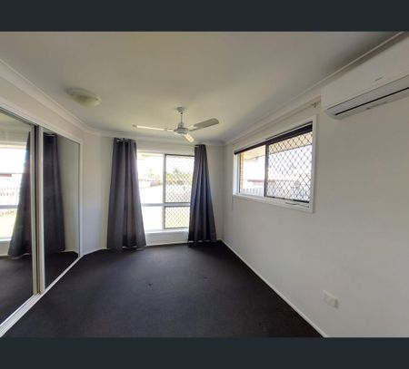 9 Broad Court, Norman Gardens, Qld 4701 - Photo 4