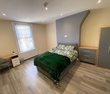 Hawarden Avenue, Liverpool - Photo 5