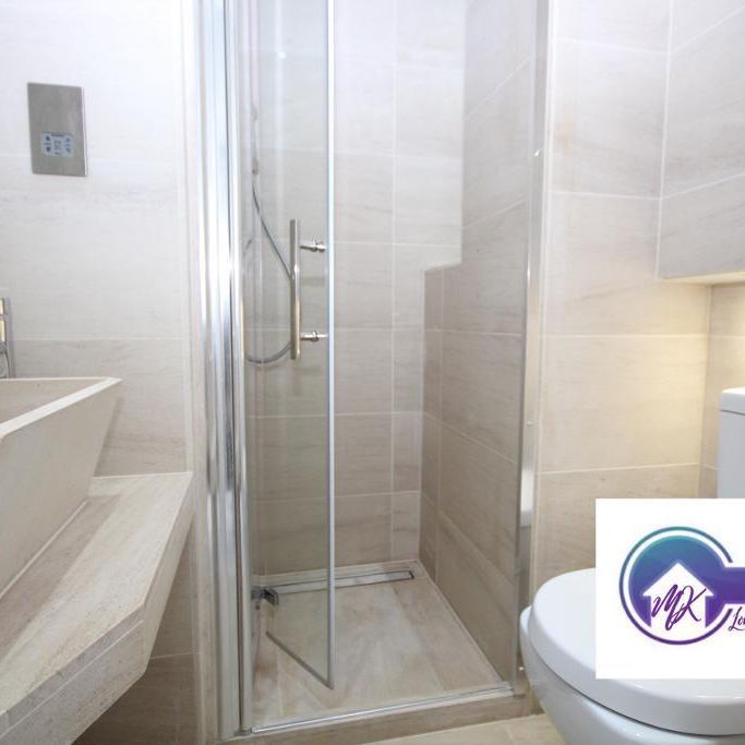1 bedroom in a flat share to rent - Photo 1