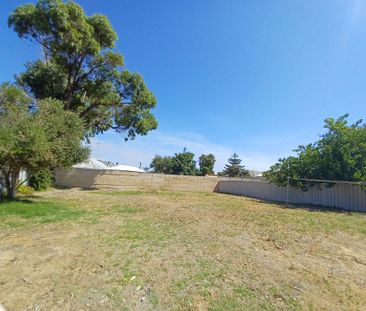 Solar Panels & Air Con - Photo 2