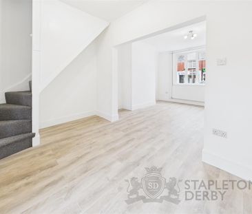 2 Bedroom Terraced House for Rent - Photo 1