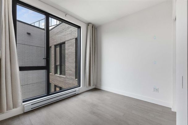 1550 Rue des Bassins Montréal (Le Sud-Ouest), QC H3C - Photo 1