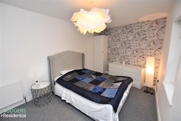 Apt 3 42, Upper Newtownards Road - Photo 1