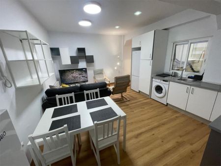 Piso de alquiler en Carrer de Sant Donís, 1, El Carme - Photo 3