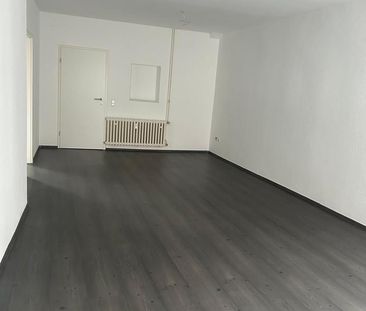 Helle 2 Zimmerwohnung absofort bezugsfrei - Foto 1