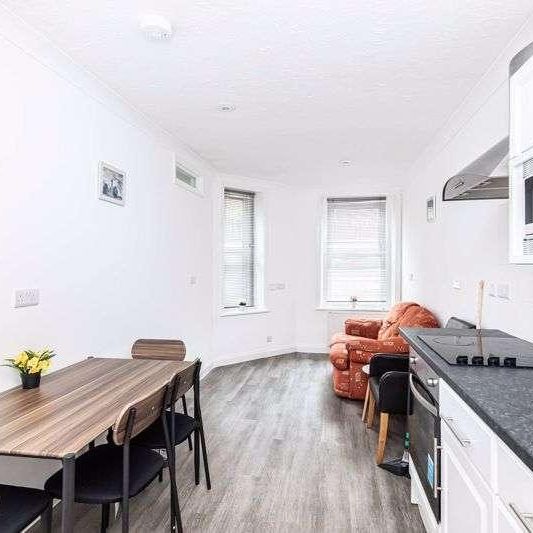 Stewart Court, St. Michaels Road, Bournemouth, BH2 - Photo 1