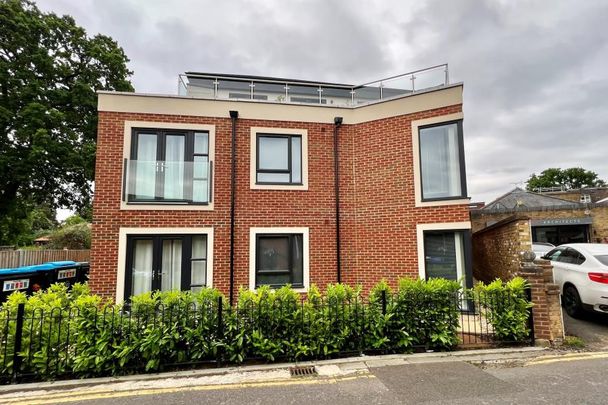 South Road, Weybridge - 1 bedroomProperty for lettings - Seymours - Photo 1