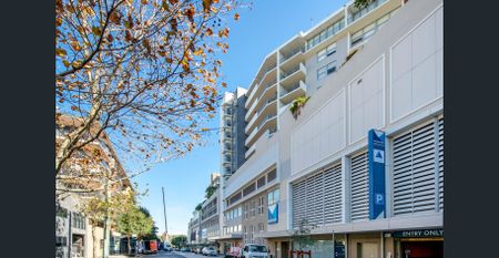 Air-conditioned and spacious, in a central city location. Includes parking. - Photo 4