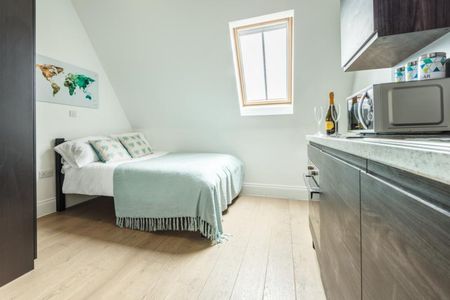 Studio to rent - Photo 2