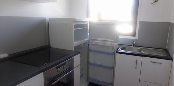 Location Appartement 3 pièces 67m² ORLEANS 45000 - Photo 2