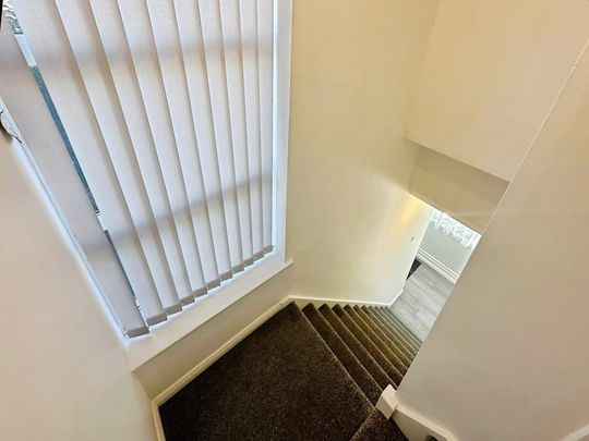 2 bedroom maisonette to rent - Photo 1