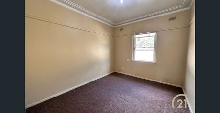 Family Comfort and Convenience in Prime Villawood Location! - Photo 3
