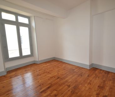 Location Appartement 2 pièces 46m² GANNAT 03800 - Photo 2
