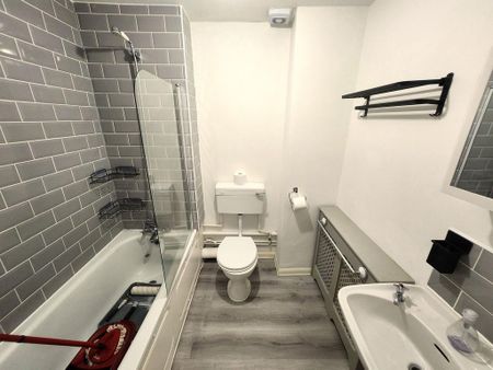 2 bedroom flat to rent - Photo 5