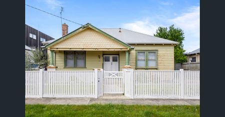 15 Nightingale Street, Newington, Vic 3350 - Photo 2