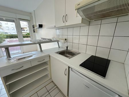 Location Appartement 1 pièce 25m² - Photo 5