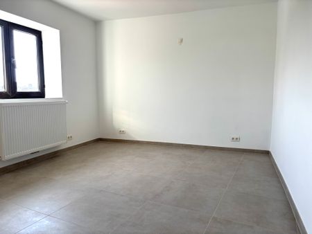 Appartement - te huur - 7110 La Louvière - 900 € - Foto 4