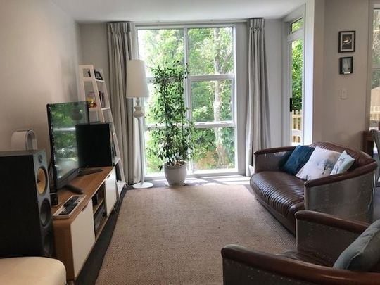 Modern 4BR Townhouse in Mount Cook - Photo 1