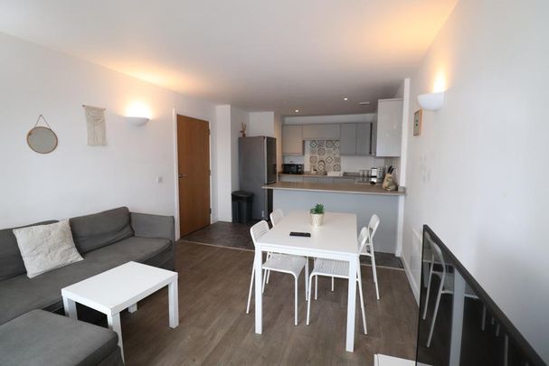 2 bedroom flat to rent - Photo 1