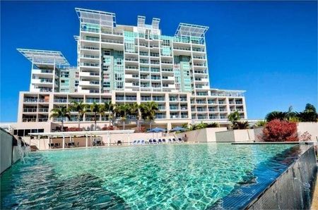 SHORT TERM ACCOMMODATION PELICAN WATERS CALOUNDRA - Photo 2