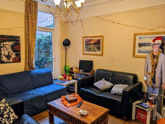 4 bedroom terraced house to rent - Photo 1