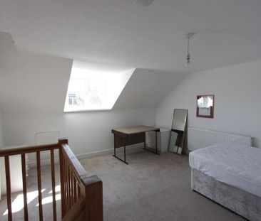 3 bedroom terraced house to rent - Photo 6