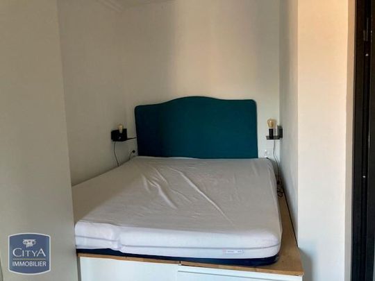 Location Appartement 1 pièce 30m² HYERES 83400 - Photo 1