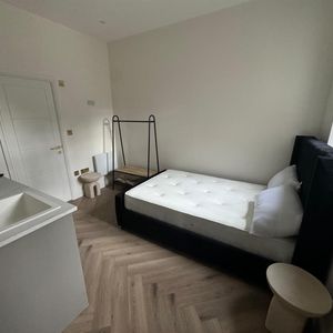 Dyers Lane, London SW15 - Photo 2