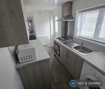 2 bedroom terraced house to rent - Photo 2