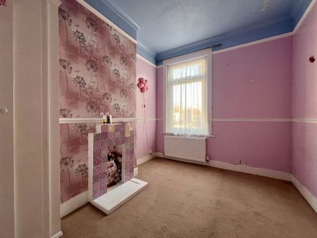 Guide Price £2,500 pcm - Available 29/12/2025 - Unfurnished - Photo 2