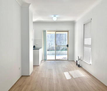 Modern Comfort & Convenience in a Prime Telopea Location - Photo 5