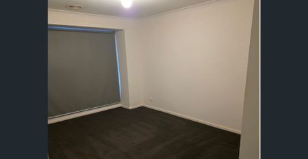 Spacious Family Home in Cornerstone Estate - Walking Distance to Mambourin Marketplace - Photo 2