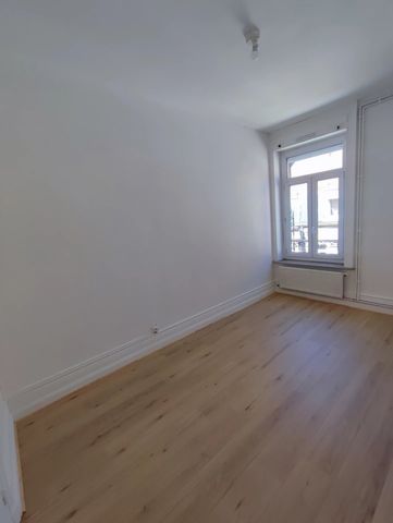 Location Appartement 2 pièces 54m² BOULOGNE SUR MER 62200 - Photo 4