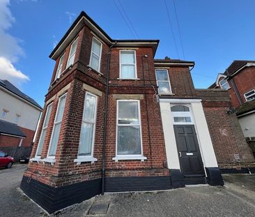 Cobden Avenue, Bitterne Park, SO18, Southampton - Photo 1