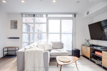 501 Adelaide Street W #1308 - Photo 2